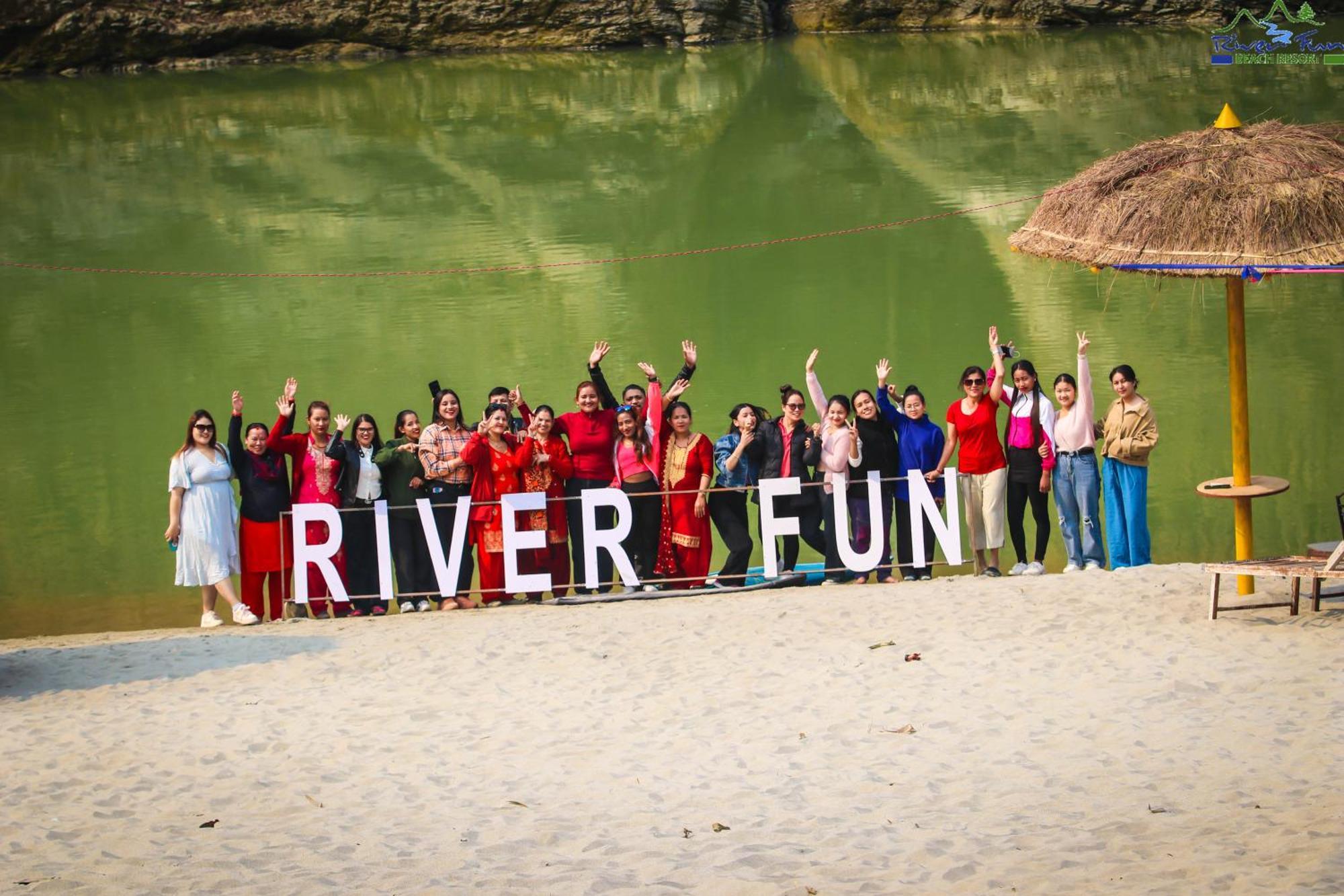 River Fun Beach Resort Gorkha Екстер'єр фото